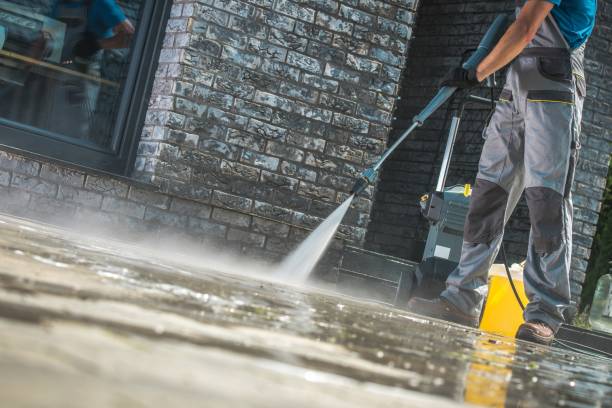 Best Pool Deck Cleaning in Clinton, IL